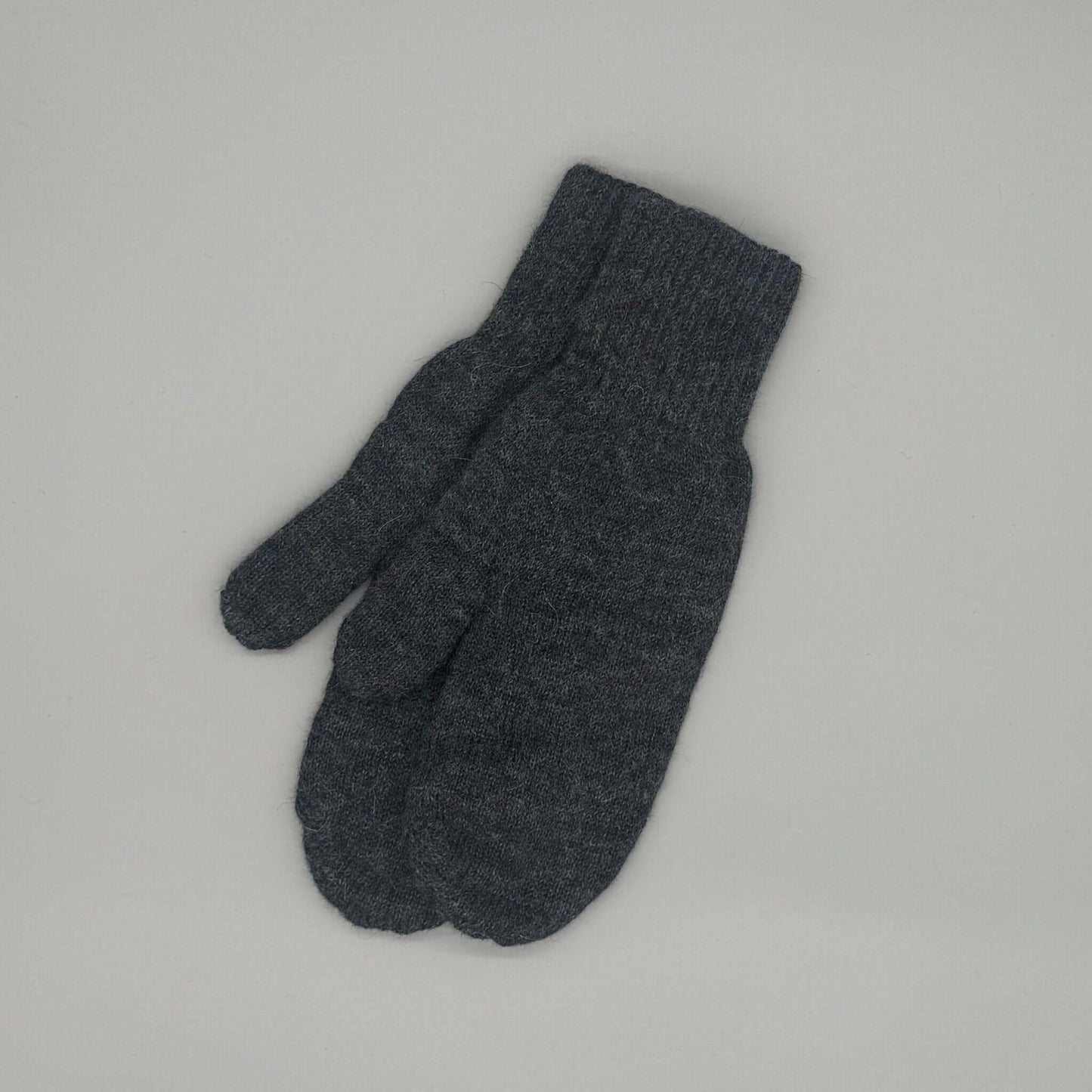 Modern mittens made from pure baby alpaca wool | Sustainable & Warming | Available in different colors
