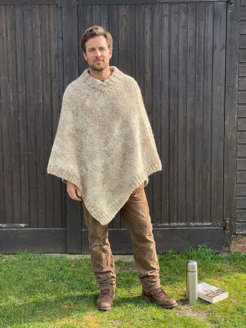 Alpaka-Poncho für Herren: Lässig und warm