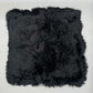 Schwarze Alpakafell Kissenhülle 50x50 cm – hypoallergen und edel